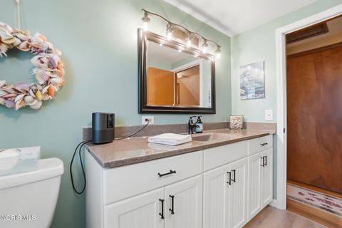 Tiny photo for 130 Oakland Avenue, Findlay, OH 45840 (MLS # 10005076)