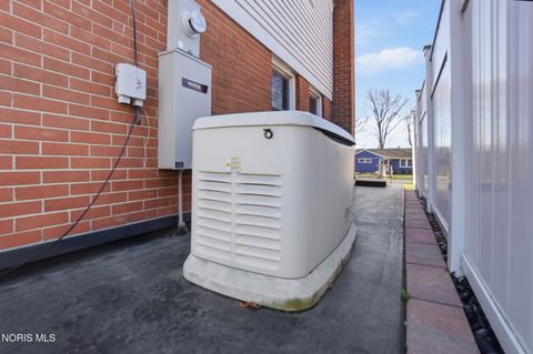 Tiny photo for 130 Oakland Avenue, Findlay, OH 45840 (MLS # 10005076)