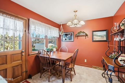 Tiny photo for 130 Oakland Avenue, Findlay, OH 45840 (MLS # 10005076)