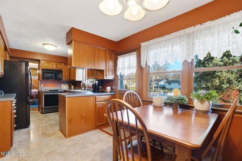 Tiny photo for 130 Oakland Avenue, Findlay, OH 45840 (MLS # 10005076)