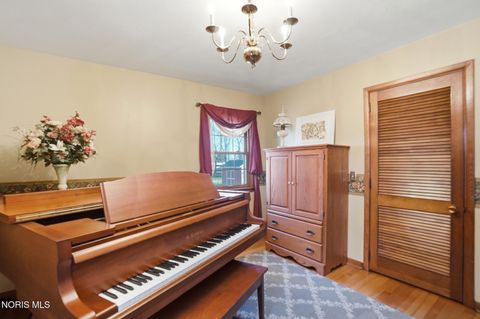 Tiny photo for 130 Oakland Avenue, Findlay, OH 45840 (MLS # 10005076)