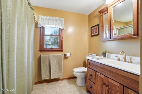 Tiny photo for 130 Oakland Avenue, Findlay, OH 45840 (MLS # 10005076)