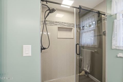 Tiny photo for 130 Oakland Avenue, Findlay, OH 45840 (MLS # 10005076)