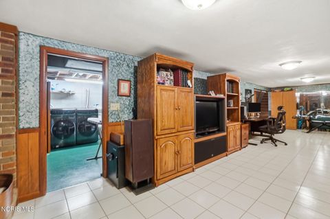 Tiny photo for 130 Oakland Avenue, Findlay, OH 45840 (MLS # 10005076)