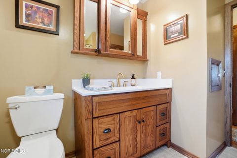 Tiny photo for 130 Oakland Avenue, Findlay, OH 45840 (MLS # 10005076)