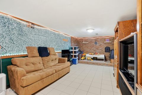 Tiny photo for 130 Oakland Avenue, Findlay, OH 45840 (MLS # 10005076)