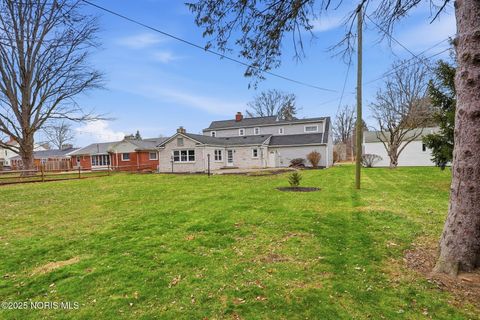 Tiny photo for 331 Fairlawn Place, Findlay, OH 45840 (MLS # 10002641)