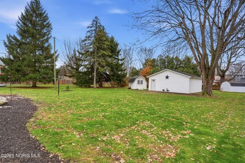 Tiny photo for 331 Fairlawn Place, Findlay, OH 45840 (MLS # 10002641)