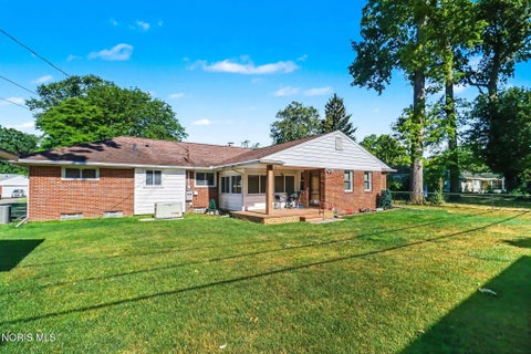 Tiny photo for 4854 Clover Lane, Toledo, OH 43623 (MLS # 10009318)