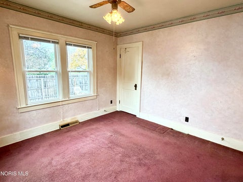 Tiny photo for 612 Thurston Street, Toledo, OH 43605 (MLS # 10014760)