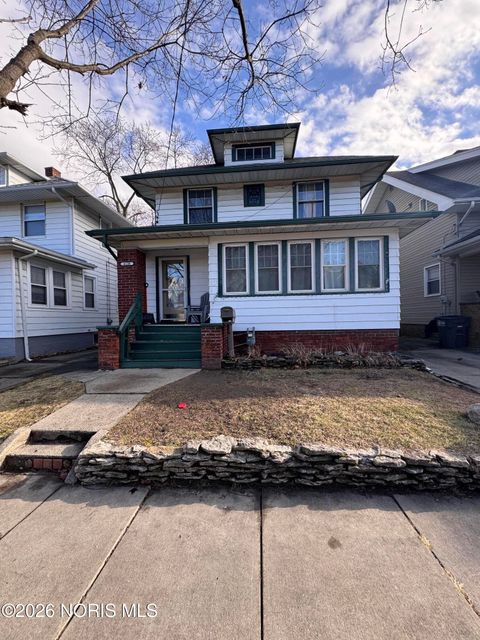 Photo of 4138 Thornton Avenue, Toledo, OH 43612 (MLS # 10002918)