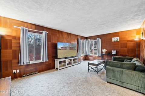 Tiny photo for 1626 Glenfield Lane, Toledo, OH 43614 (MLS # 10002363)