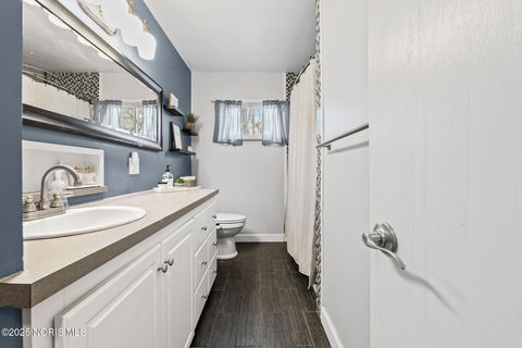 Tiny photo for 1626 Glenfield Lane, Toledo, OH 43614 (MLS # 10002363)