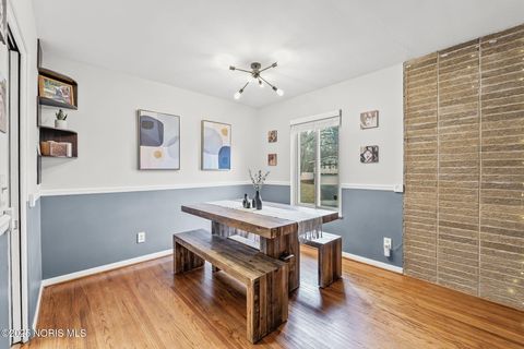 Tiny photo for 1626 Glenfield Lane, Toledo, OH 43614 (MLS # 10002363)