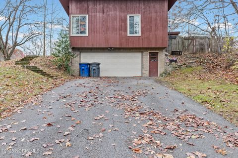 Tiny photo for 1626 Glenfield Lane, Toledo, OH 43614 (MLS # 10002363)