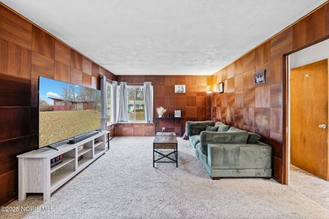 Tiny photo for 1626 Glenfield Lane, Toledo, OH 43614 (MLS # 10002363)