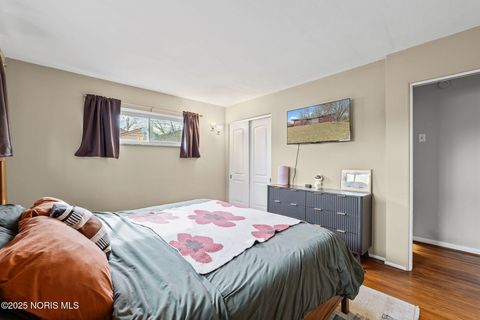 Tiny photo for 1626 Glenfield Lane, Toledo, OH 43614 (MLS # 10002363)