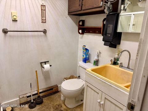 Tiny photo for 1001 Oak Street, Woodville, OH 43469 (MLS # 10002464)