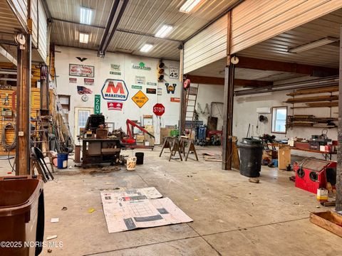 Tiny photo for 1001 Oak Street, Woodville, OH 43469 (MLS # 10002464)