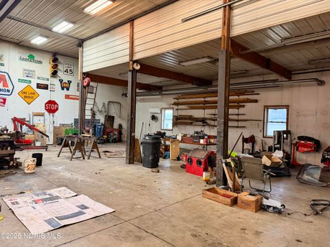 Tiny photo for 1001 Oak Street, Woodville, OH 43469 (MLS # 10002464)