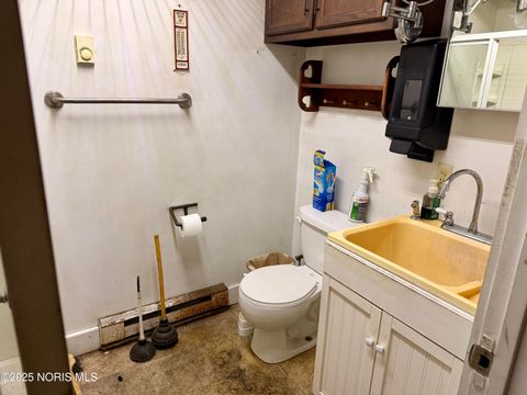 Tiny photo for 1001 Oak Street, Woodville, OH 43469 (MLS # 10002464)