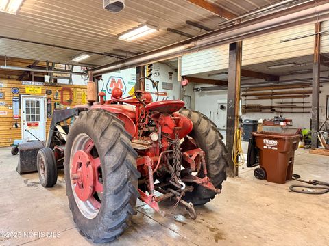 Tiny photo for 1001 Oak Street, Woodville, OH 43469 (MLS # 10002464)