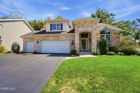 Photo of 2214 Woods Edge Court, Toledo, OH 43615 (MLS # 10012692)