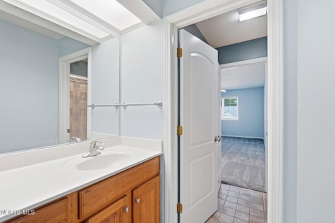 Tiny photo for 2214 Woods Edge Court, Toledo, OH 43615 (MLS # 10012692)