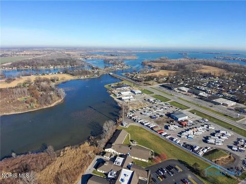 Tiny photo for 2637 Coveview Drive, Toledo, OH 43611 (MLS # 10008263)