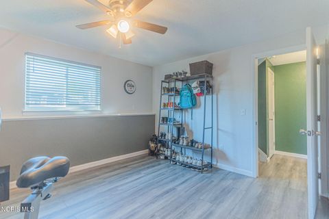 Tiny photo for 2637 Coveview Drive, Toledo, OH 43611 (MLS # 10008263)