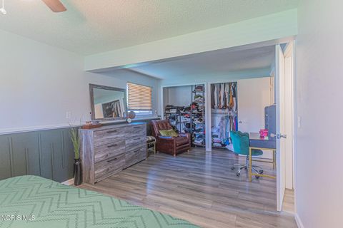 Tiny photo for 2637 Coveview Drive, Toledo, OH 43611 (MLS # 10008263)