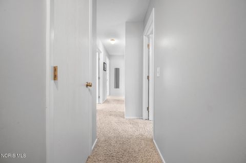 Tiny photo for 7817 Shaftesbury Drive, Sylvania, OH 43560 (MLS # 10004355)