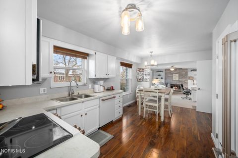 Tiny photo for 7817 Shaftesbury Drive, Sylvania, OH 43560 (MLS # 10004355)