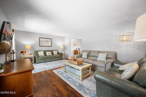 Tiny photo for 7817 Shaftesbury Drive, Sylvania, OH 43560 (MLS # 10004355)