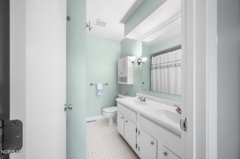 Tiny photo for 7817 Shaftesbury Drive, Sylvania, OH 43560 (MLS # 10004355)