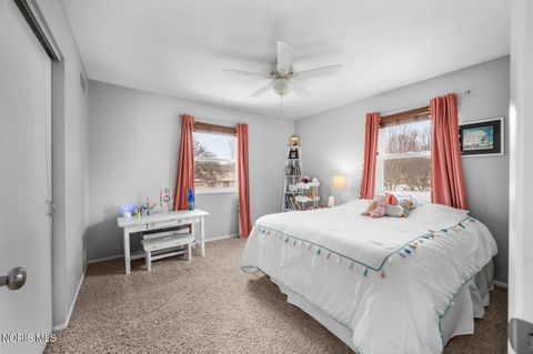 Tiny photo for 7817 Shaftesbury Drive, Sylvania, OH 43560 (MLS # 10004355)