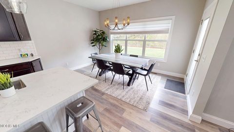 Tiny photo for 8320 Sycamore Woods Lane, Holland, OH 43528 (MLS # 10006963)