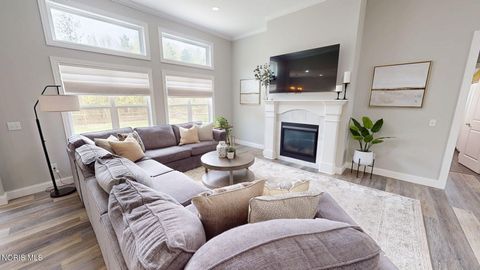 Tiny photo for 8320 Sycamore Woods Lane, Holland, OH 43528 (MLS # 10006963)