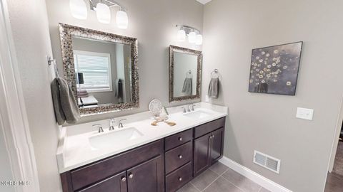 Tiny photo for 8320 Sycamore Woods Lane, Holland, OH 43528 (MLS # 10006963)