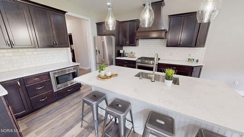 Tiny photo for 8320 Sycamore Woods Lane, Holland, OH 43528 (MLS # 10006963)