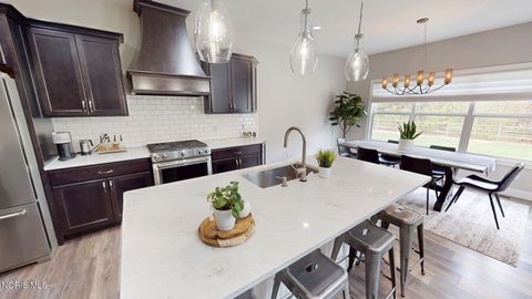 Tiny photo for 8320 Sycamore Woods Lane, Holland, OH 43528 (MLS # 10006963)