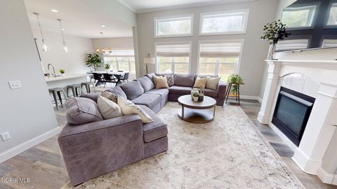 Tiny photo for 8320 Sycamore Woods Lane, Holland, OH 43528 (MLS # 10006963)