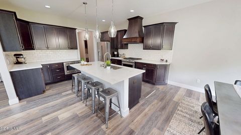 Tiny photo for 8320 Sycamore Woods Lane, Holland, OH 43528 (MLS # 10006963)