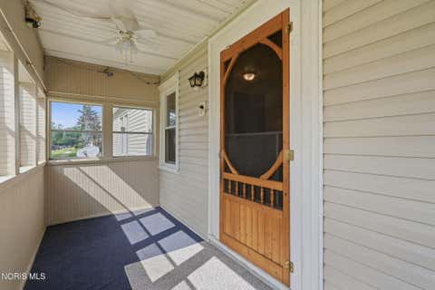 Tiny photo for 516 Maple Street, Fostoria, OH 44830 (MLS # 10011694)