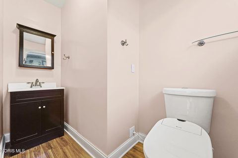 Tiny photo for 1421 Conneaut Avenue, Bowling Green, OH 43402 (MLS # 10005799)