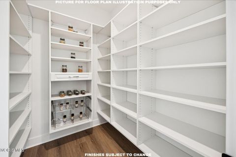 Tiny photo for 980 Stoneleigh Road, Perrysburg, OH 43551 (MLS # 10006888)