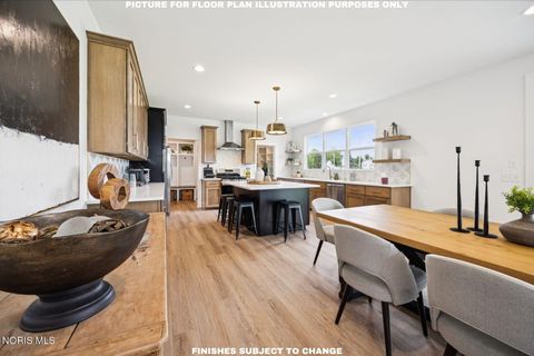 Tiny photo for 980 Stoneleigh Road, Perrysburg, OH 43551 (MLS # 10006888)