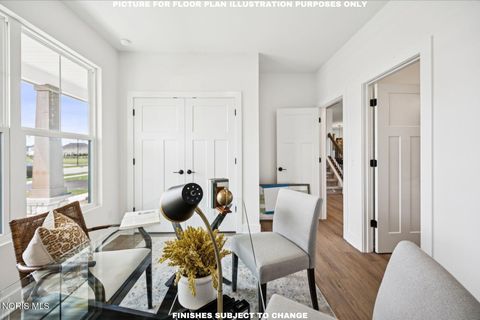 Tiny photo for 980 Stoneleigh Road, Perrysburg, OH 43551 (MLS # 10006888)