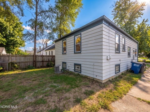 Tiny photo for 3309 Sherbrooke Road, Toledo, OH 43606 (MLS # 10013719)