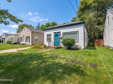 Tiny photo for 3309 Sherbrooke Road, Toledo, OH 43606 (MLS # 10013719)